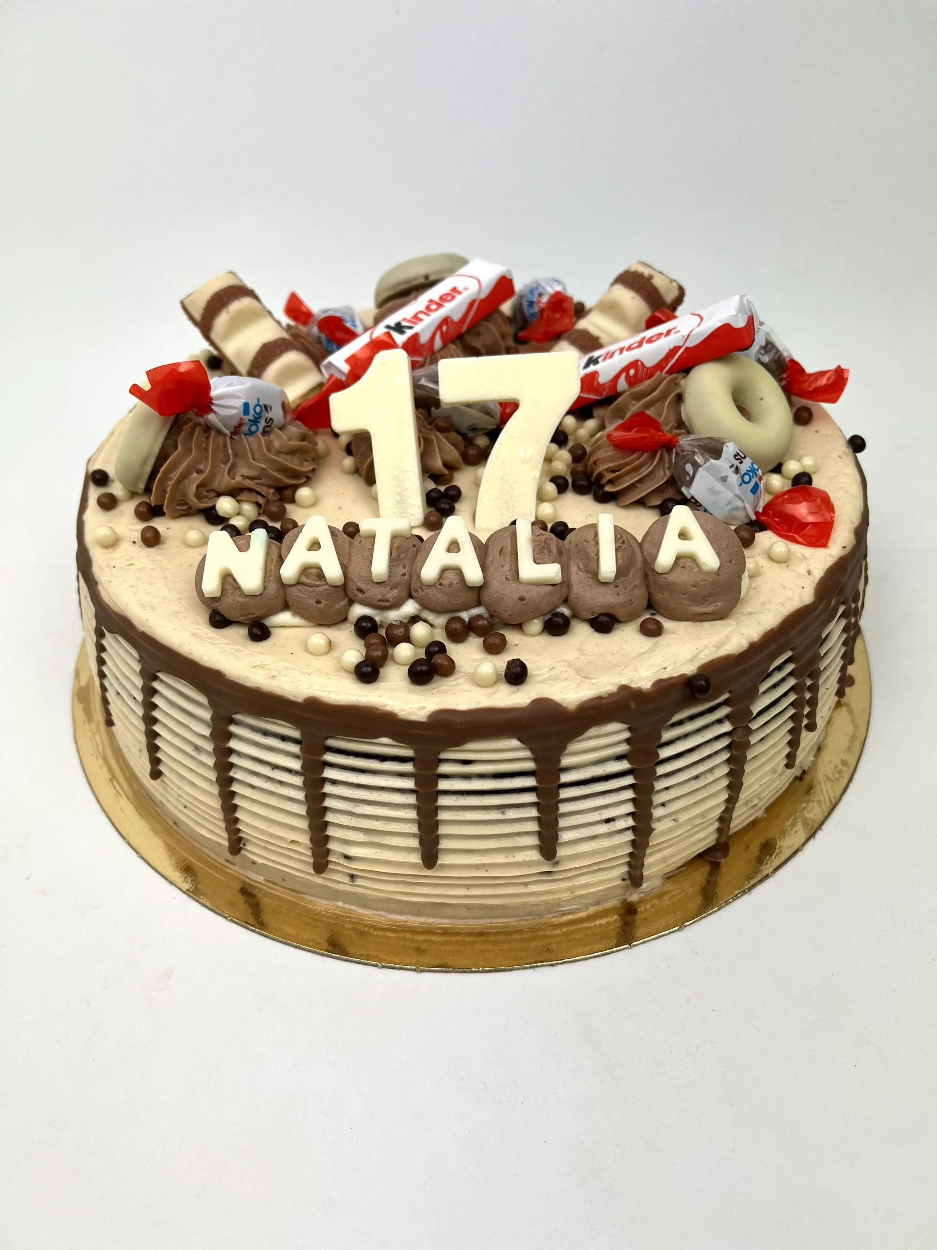 Tarta personalizada Kinder Cantabria